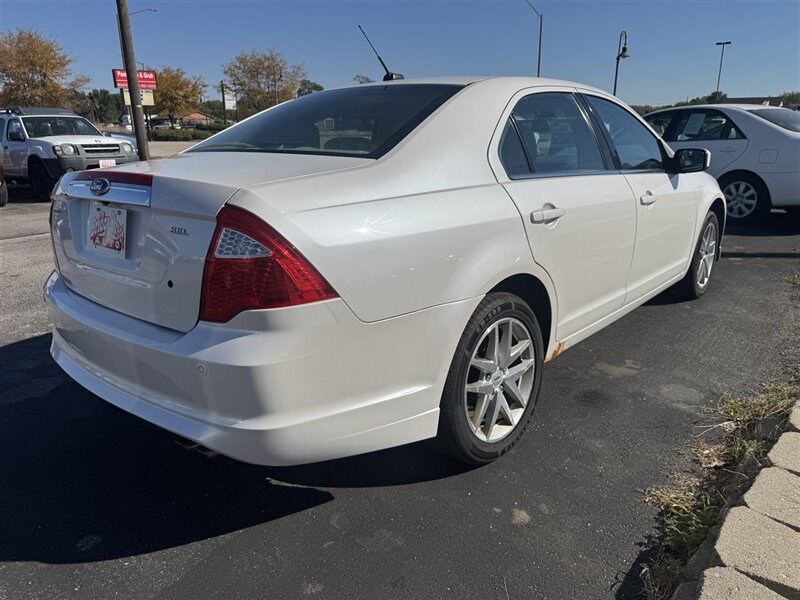 2012 Ford Fusion SEL - Photo 8 - Grand Island, NE 68801