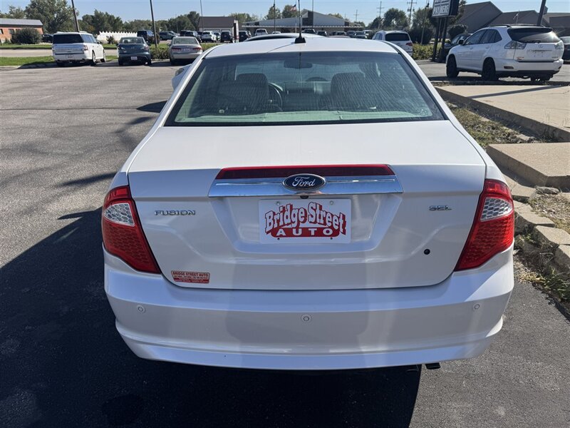 2012 Ford Fusion SEL - Photo 7 - Grand Island, NE 68801