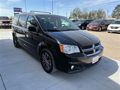 2017 Dodge Grand Caravan SXT   - Photo 3 - Lexington, NE 68850