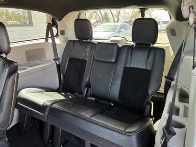 2017 Dodge Grand Caravan SXT   - Photo 9 - Lexington, NE 68850