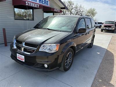 2017 Dodge Grand Caravan SXT   - Photo 2 - Lexington, NE 68850