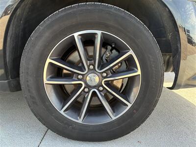 2017 Dodge Grand Caravan SXT   - Photo 6 - Lexington, NE 68850