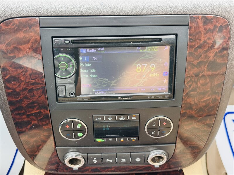 2007 GMC Yukon Denali - Photo 20 - Lexington, NE 68850