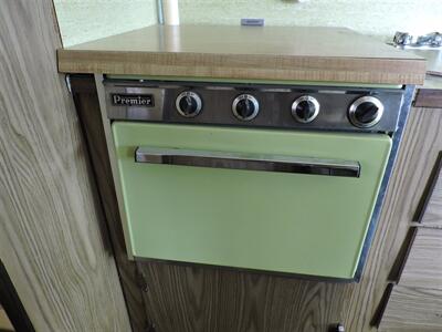 1973 Winnebago Bravo M300   - Photo 13 - Lexington, NE 68850