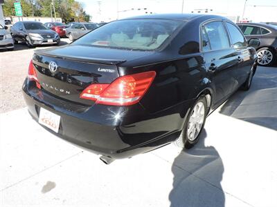 2006 Toyota Avalon XL   - Photo 5 - Lexington, NE 68850