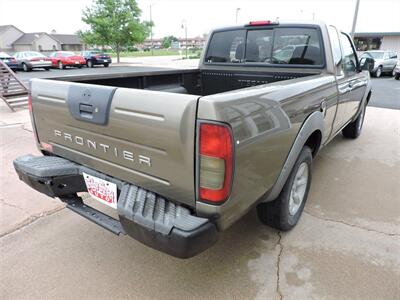 2002 Nissan Frontier XE   - Photo 5 - Lexington, NE 68850