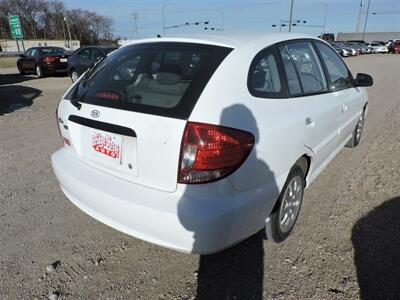 2003 Kia Rio Cinco   - Photo 5 - Lexington, NE 68850