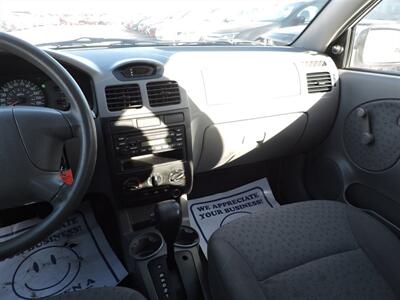 2003 Kia Rio Cinco   - Photo 11 - Lexington, NE 68850