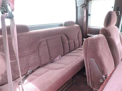 1996 Chevrolet C1500 Cheyenne   - Photo 10 - Kearney, NE 68847