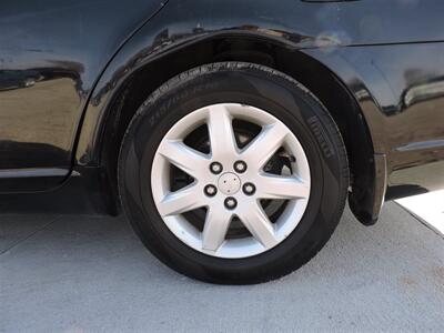 2006 Toyota Avalon XL   - Photo 8 - Lexington, NE 68850