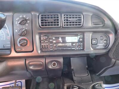 1998 Dodge Ram 1500 Laramie SLT   - Photo 15 - Grand Island, NE 68801