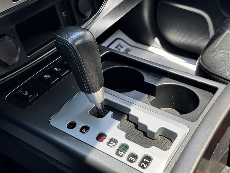 2012 Nissan Armada Platinum - Photo 21 - Lexington, NE 68850