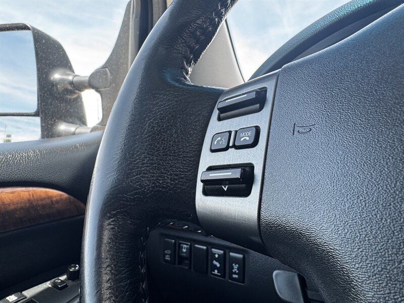 2012 Nissan Armada Platinum - Photo 16 - Lexington, NE 68850
