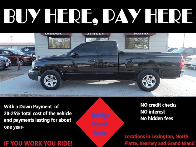 2005 Dodge Dakota SLT   - Photo 1 - Lexington, NE 68850