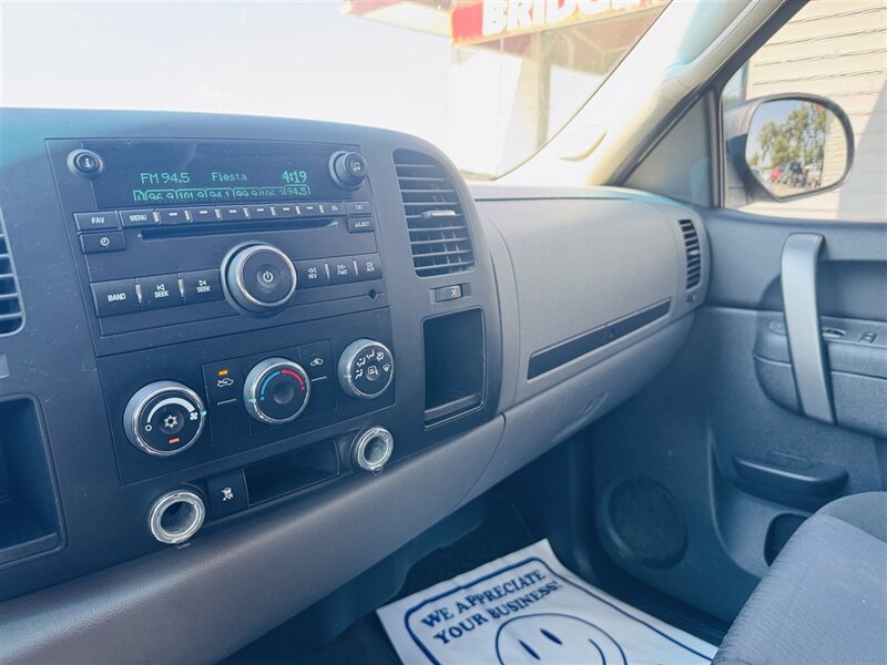2011 GMC Sierra 1500 SL - Photo 20 - Lexington, NE 68850