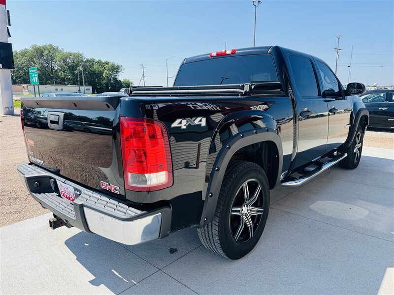 2011 GMC Sierra 1500 SL - Photo 6 - Lexington, NE 68850