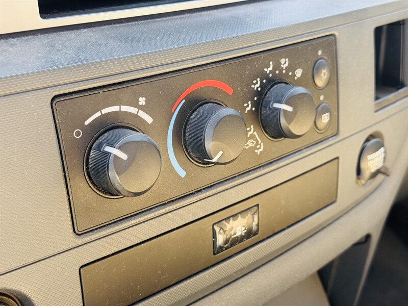 2008 Dodge Ram 1500 ST - Photo 16 - Lexington, NE 68850