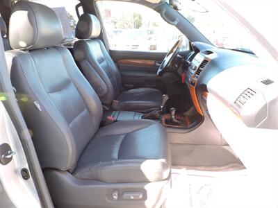 2004 Lexus GX   - Photo 10 - Lexington, NE 68850