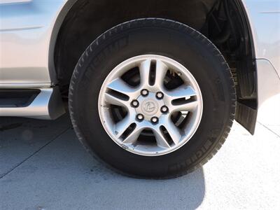 2004 Lexus GX   - Photo 8 - Lexington, NE 68850