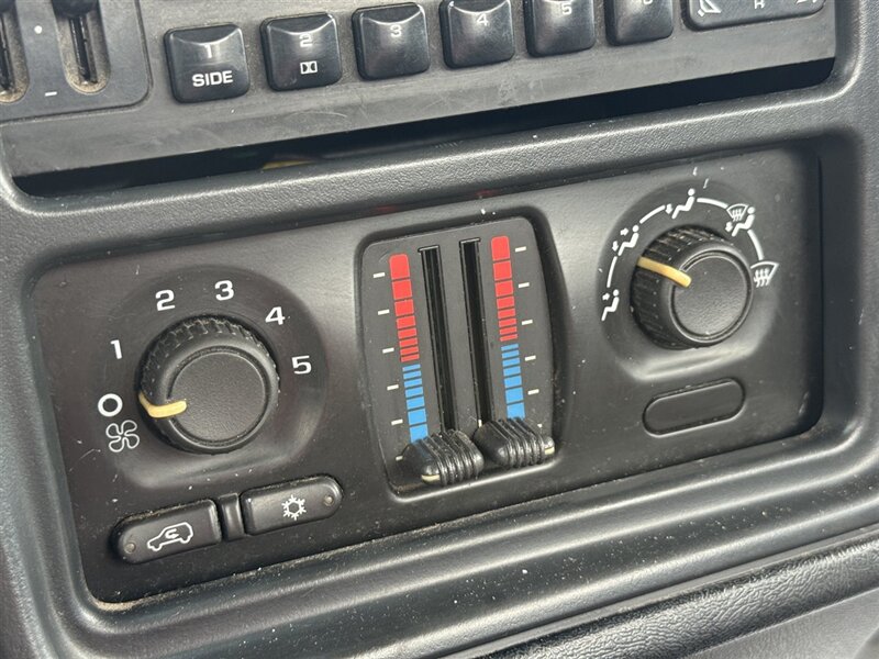 2007 Chevrolet Silverado 1500 Classic Work Truck - Photo 12 - Grand Island, NE 68801
