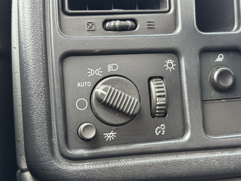 2007 Chevrolet Silverado 1500 Classic Work Truck - Photo 10 - Grand Island, NE 68801
