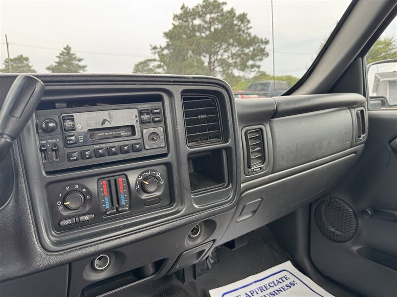 2007 Chevrolet Silverado 1500 Classic Work Truck - Photo 13 - Grand Island, NE 68801