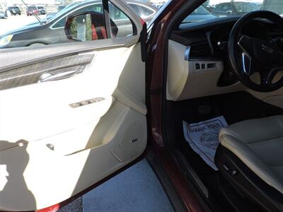 2018 Cadillac XT5   - Photo 15 - Lexington, NE 68850