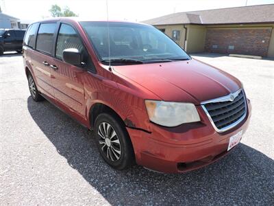 2008 Chrysler Town & Country LX   - Photo 4 - Grand Island, NE 68801