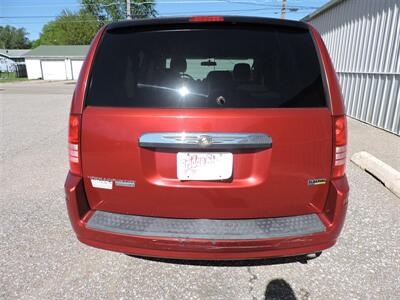 2008 Chrysler Town & Country LX   - Photo 7 - Grand Island, NE 68801