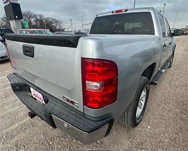 2010 GMC Sierra 1500 SLE   - Photo 5 - Lexington, NE 68850