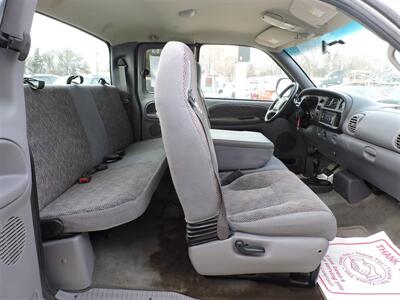 2001 Dodge Ram 1500 SLT   - Photo 11 - Lexington, NE 68850