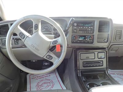 2005 GMC Yukon Denali   - Photo 14 - North Platte, NE 69101