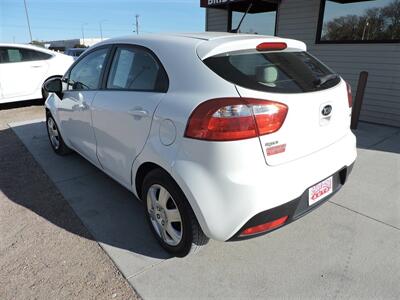 2012 Kia Rio 5-Door LX   - Photo 7 - Lexington, NE 68850