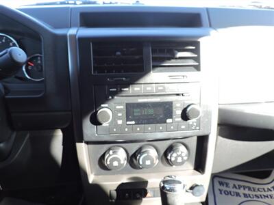 2012 Jeep Liberty Sport   - Photo 17 - Lexington, NE 68850