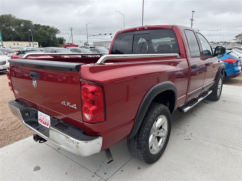 2007 Dodge Ram 1500 SLT - Photo 8 - Lexington, NE 68850