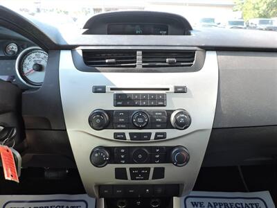 2010 Ford Focus SE   - Photo 17 - Grand Island, NE 68801