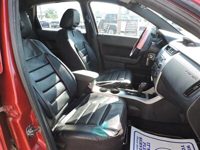 2010 Ford Focus SE   - Photo 10 - Grand Island, NE 68801