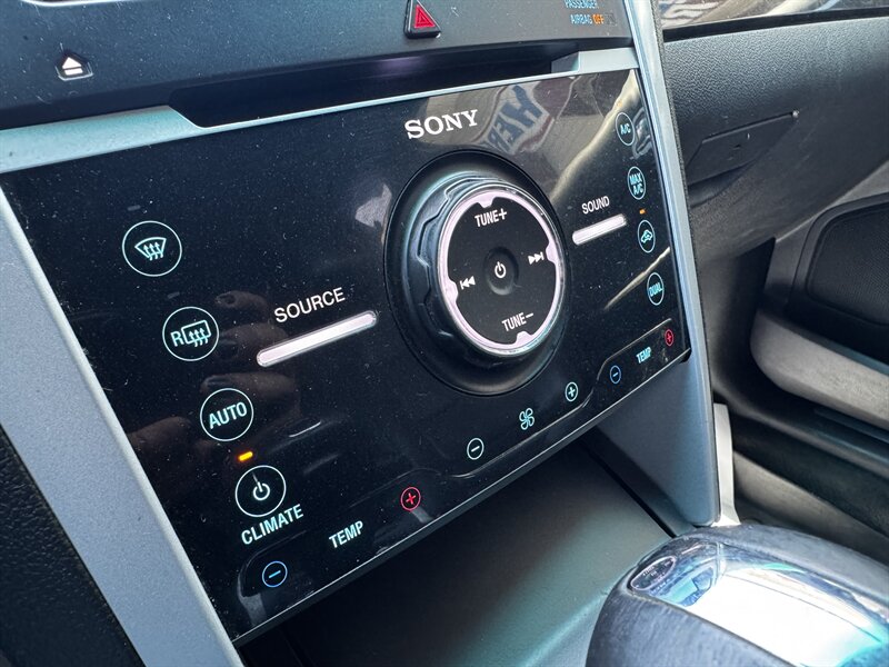 2014 Ford Explorer Limited - Photo 18 - Lexington, NE 68850