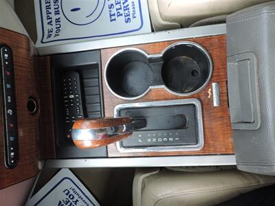 2010 Ford Expedition EL Eddie Bauer   - Photo 20 - Grand Island, NE 68801