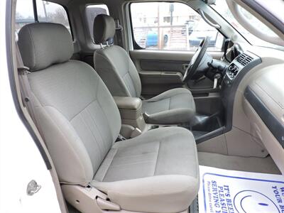 2002 Nissan Frontier XE - Photo 10 - Grand Island, NE 68801