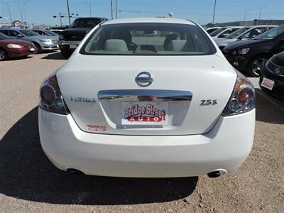 2011 Nissan Altima 2.5 S   - Photo 6 - Lexington, NE 68850