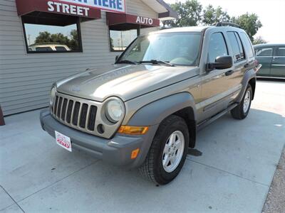 2005 Jeep Liberty Sport   - Photo 2 - Lexington, NE 68850