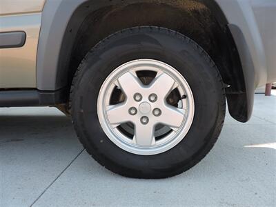 2005 Jeep Liberty Sport   - Photo 8 - Lexington, NE 68850