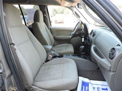 2005 Jeep Liberty Sport   - Photo 10 - Lexington, NE 68850