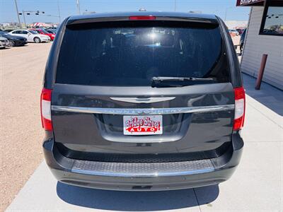 2011 Chrysler Town & Country Touring-L - Photo 8 - Lexington, NE 68850