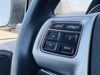 2011 Chrysler Town & Country Touring-L - Photo 13 - Lexington, NE 68850