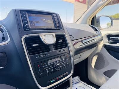 2011 Chrysler Town & Country Touring-L - Photo 20 - Lexington, NE 68850