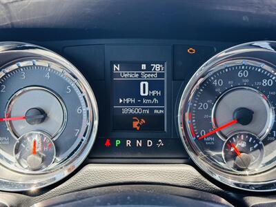 2011 Chrysler Town & Country Touring-L - Photo 14 - Lexington, NE 68850
