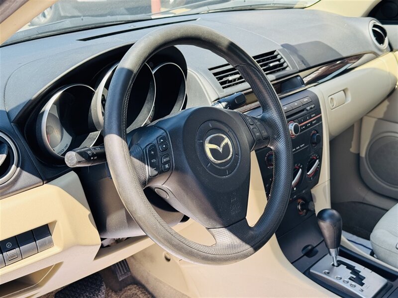2008 Mazda Mazda3 i Sport - Photo 3 - Lexington, NE 68850