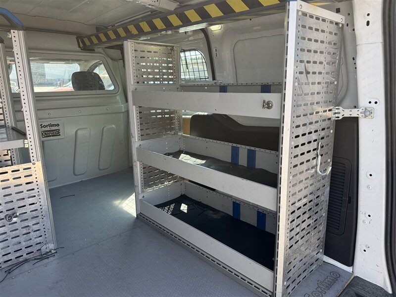 2016 Ford Transit Connect XL - Photo 11 - North Platte, NE 69101